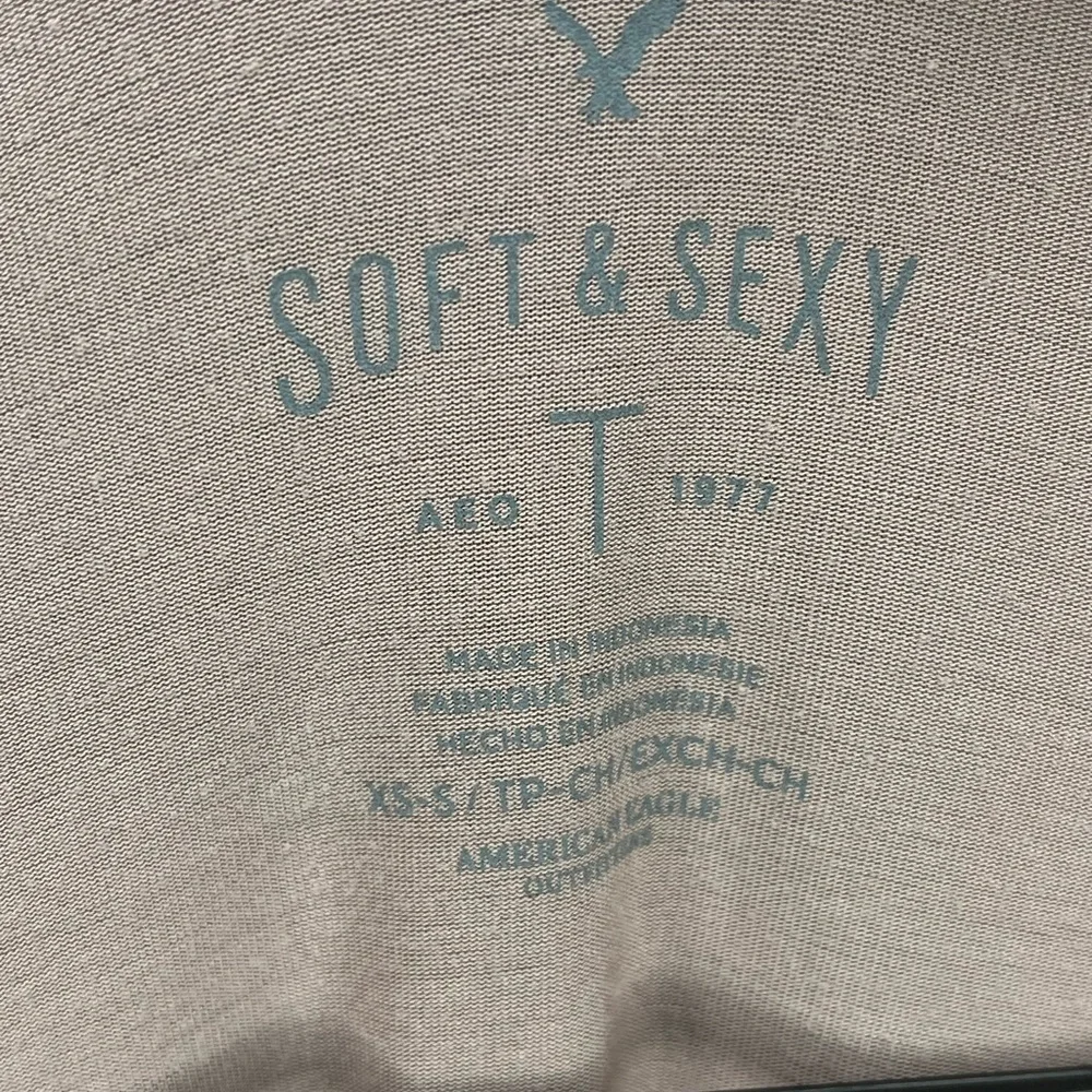XS American eagle Soft & Sexy flowy light pink top - Picture 3 of 3